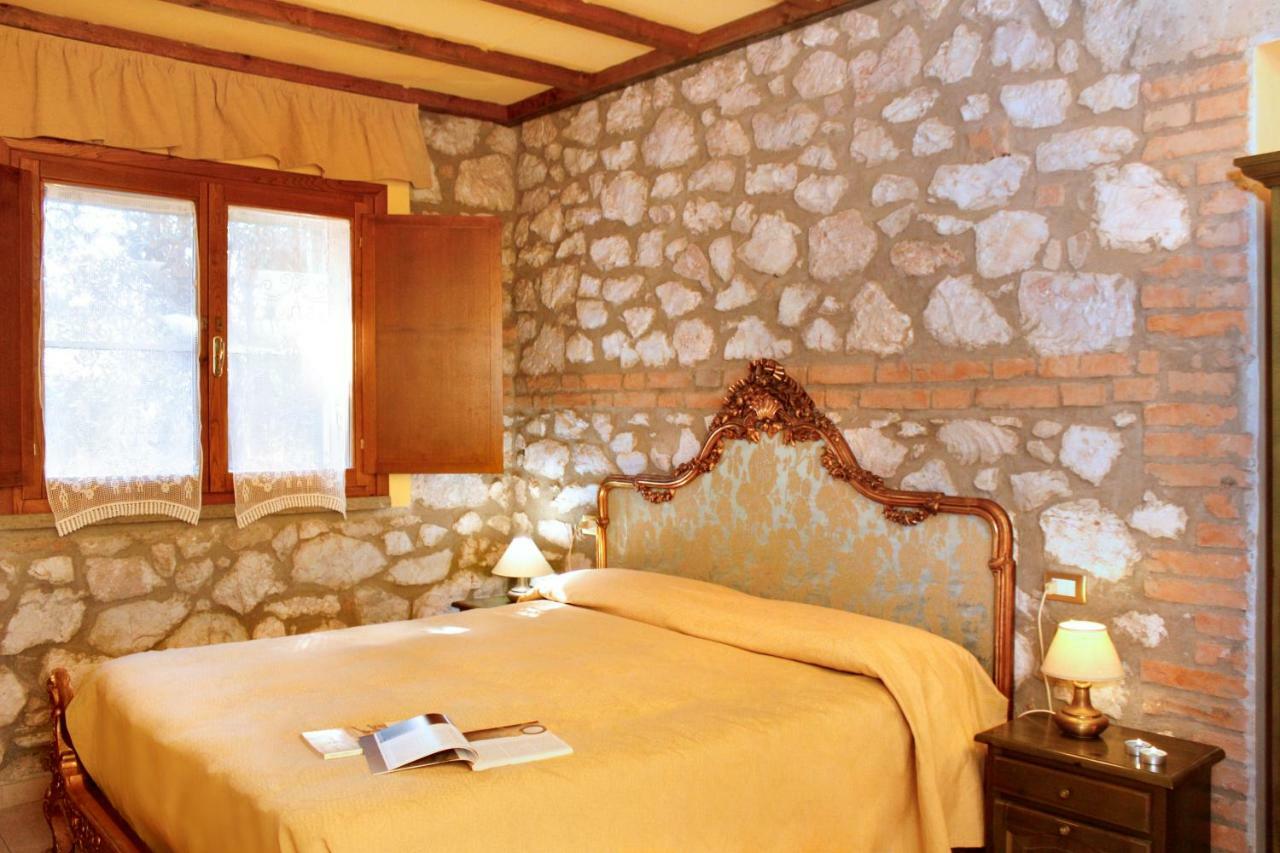 カスティリオーネ・デッラ・ペスカーイア Agriturist Prileヴィラ エクステリア 写真