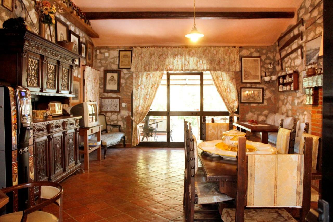 カスティリオーネ・デッラ・ペスカーイア Agriturist Prileヴィラ エクステリア 写真
