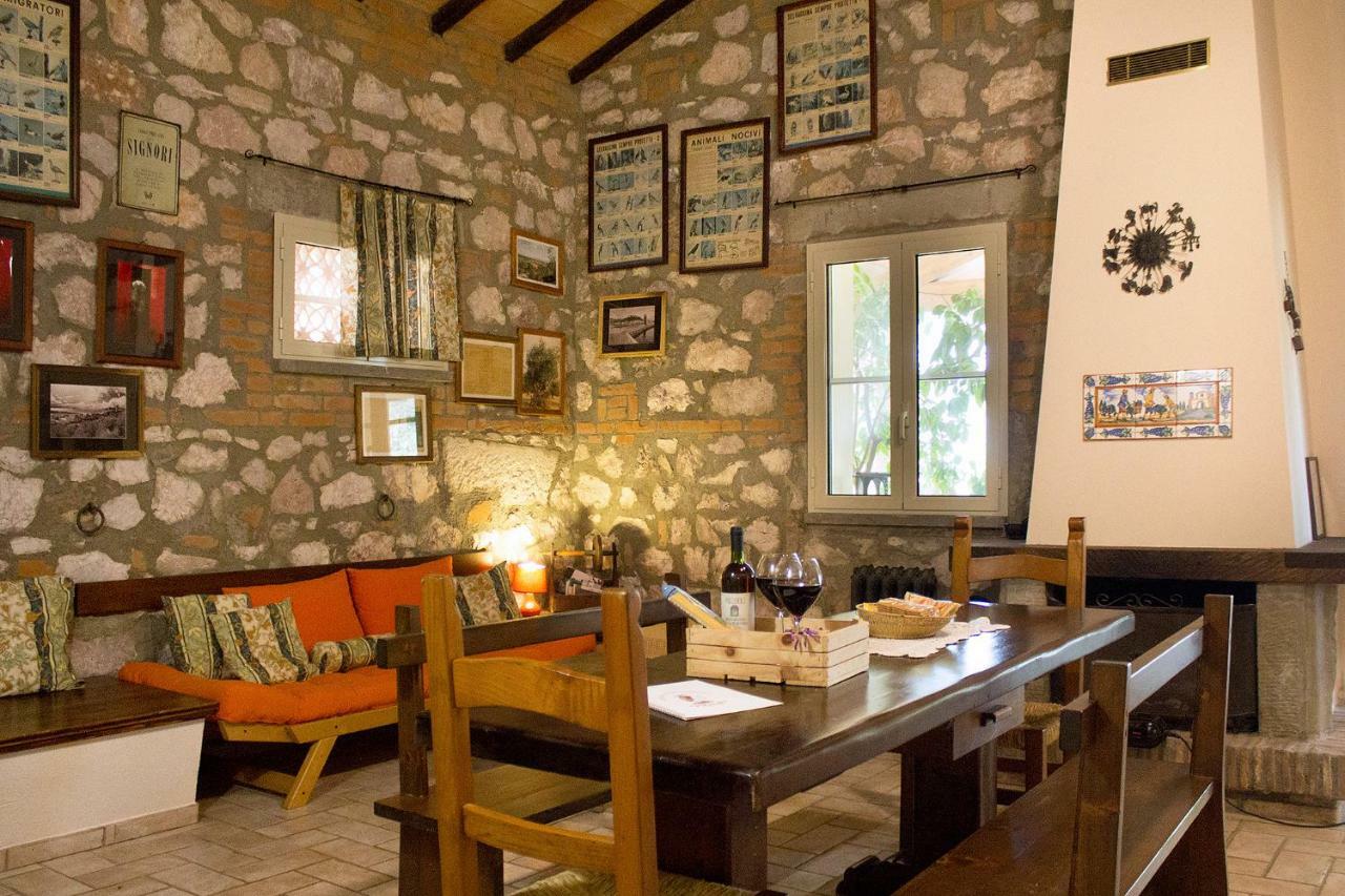カスティリオーネ・デッラ・ペスカーイア Agriturist Prileヴィラ エクステリア 写真